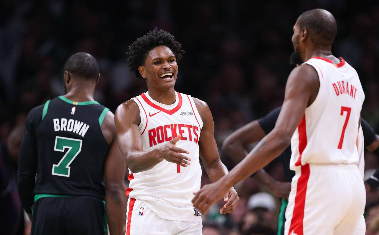 西海岸投资人：盼邵佳一到国足坚持自己打法，球迷要包容他（西海岸投资人：望邵佳一加入国足坚持个人打法，呼吁球迷多包容）