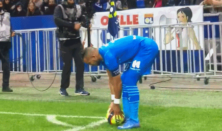 罗马诺：霍伊伦和国米早已没联系；国米要买德温特就得先卖人（罗马诺：霍伊伦与国米已久无联系；若要签下德温特，国米必须先卖人）