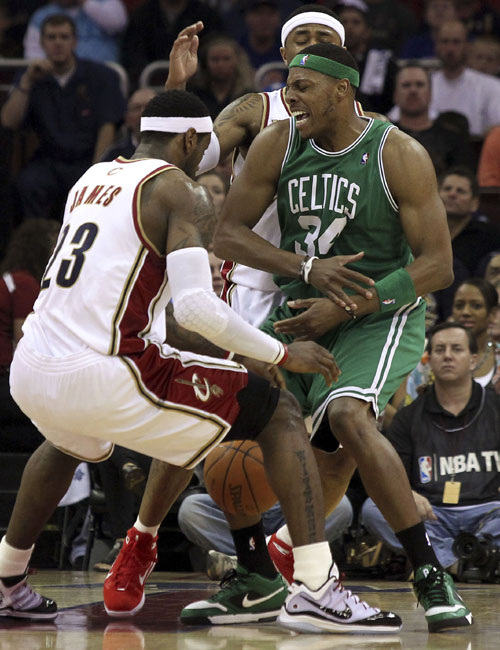 若日尼奥代表弗拉门戈赢下南美解放者杯，生涯再添重要冠军（弗拉门戈问鼎南美解放者杯，若日尼奥生涯再添重磅冠军）