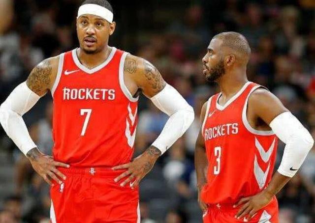 斯帕伊奇庆祝足协杯夺冠：为奖杯感到自豪，更为球队感到骄傲（斯帕伊奇欢庆足协杯封王：奖杯值得自豪，球队更令他骄傲）