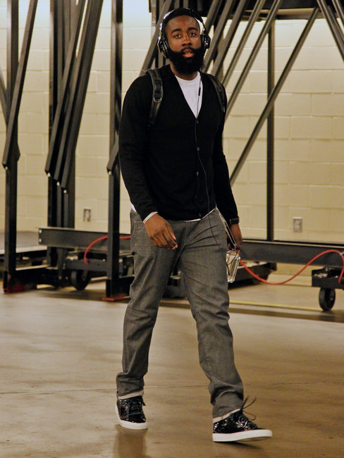 这是真饿了，太阳报：哈兰德赛后买了近70个芝士汉堡请全队吃（太阳报：哈兰德赛后豪掷近70个芝士汉堡，招待全队）