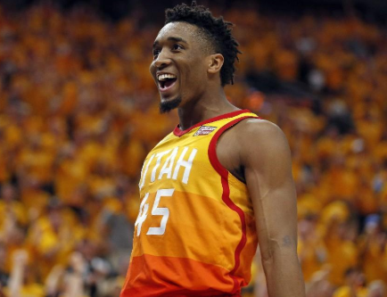 浙江vs海牛首发：4外援PK4外援，王钰栋、李提香出战（浙江战海牛首发公布：四外援对决四外援，王钰栋与李提香先发）