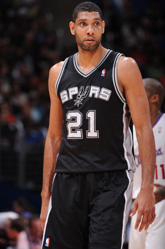 西班牙前国脚：尽管皇马成绩不错，但我看到的是阿隆索的退步（西班牙前国脚：皇马表现不俗，阿隆索却在走下坡路）