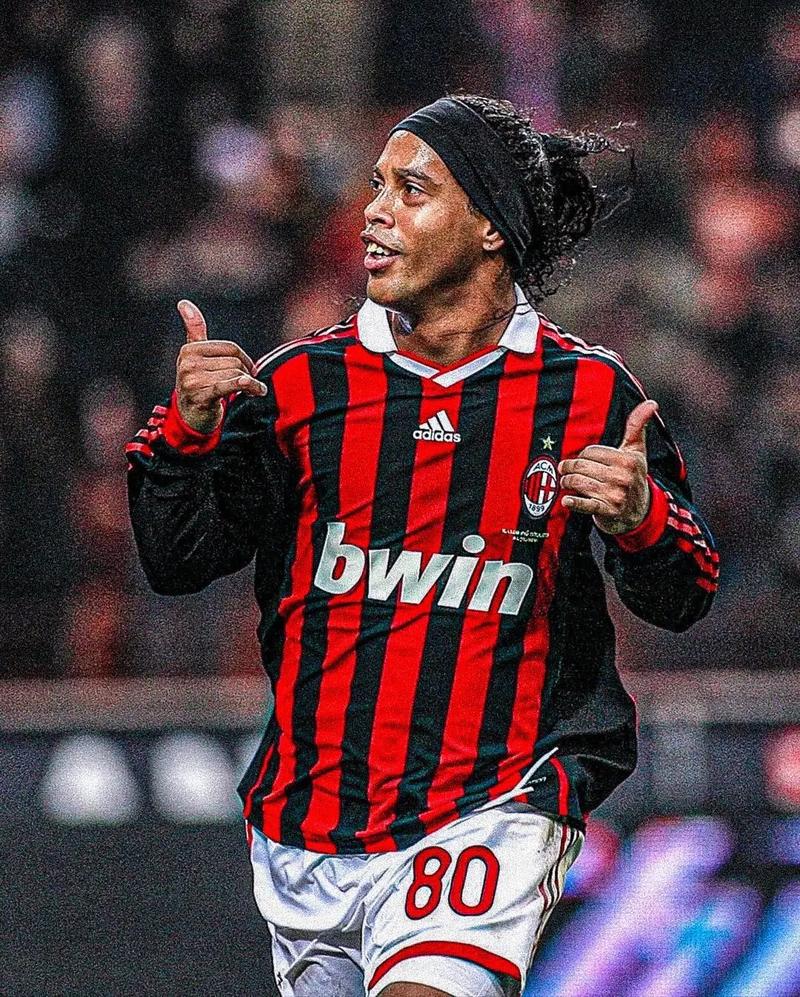 东契奇生涯30+5+5场次超越字母哥，升至历史第五（东契奇生涯30+5+5次数反超字母哥，位列历史第5）