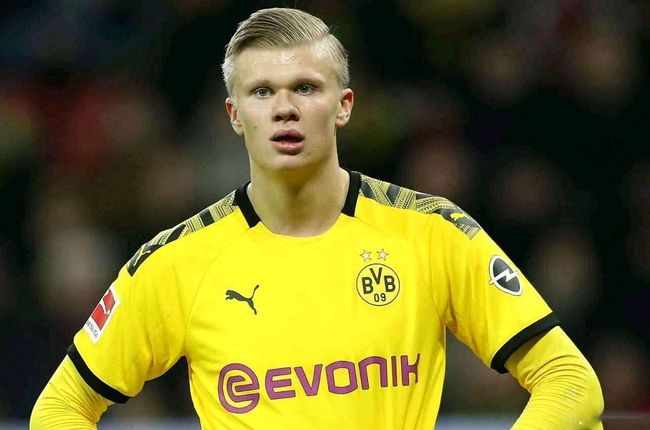 梅西当选美职联年度MVP，29球19助攻助迈阿密国际首夺总冠军（梅西荣膺美职联年度MVP，29球19助助迈阿密国际夺队史首冠）