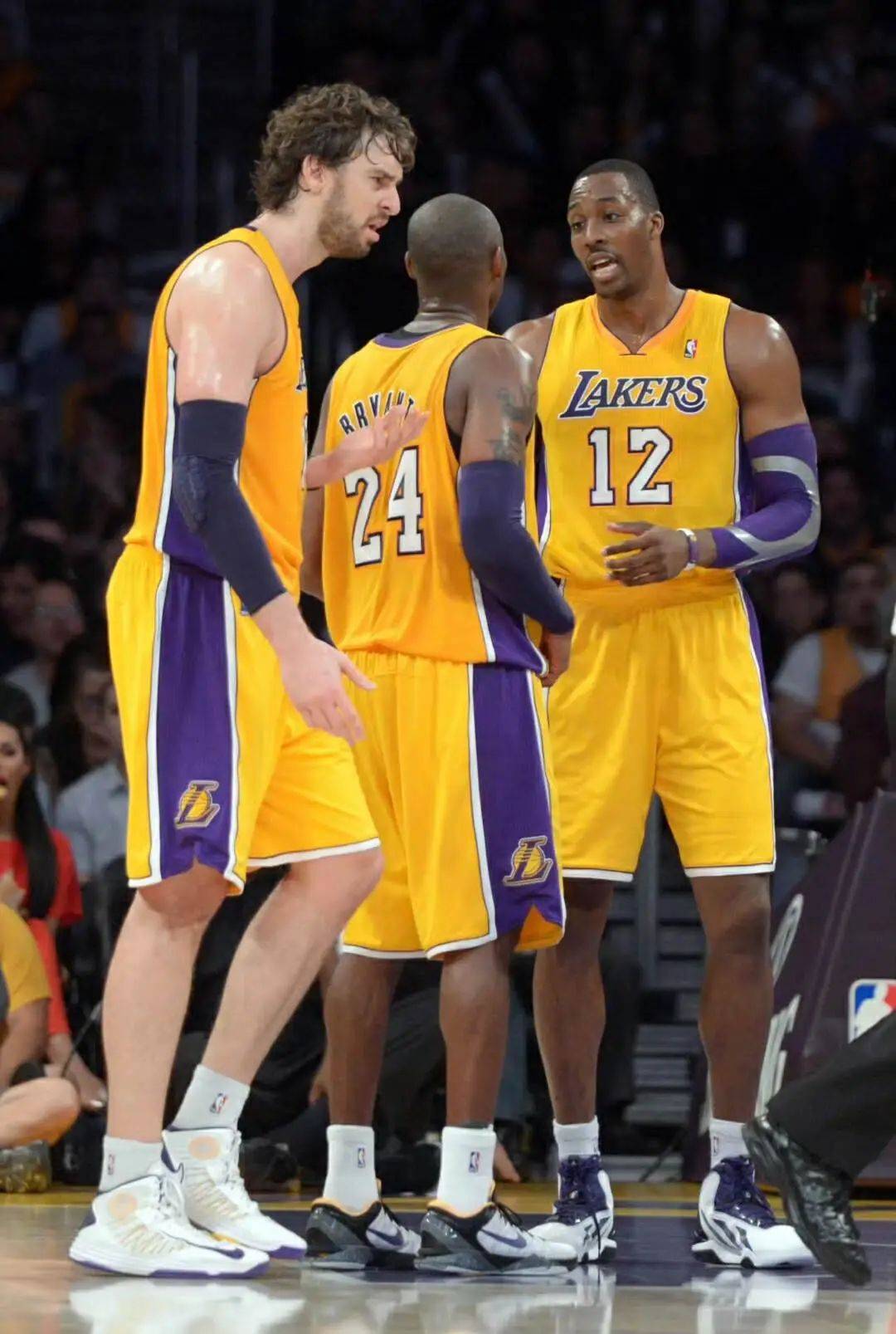 内马尔：我们应该得到更多，裁判的判罚标准总是不同（内马尔不满：我们本该拿到更多，裁判判罚口径不统一）