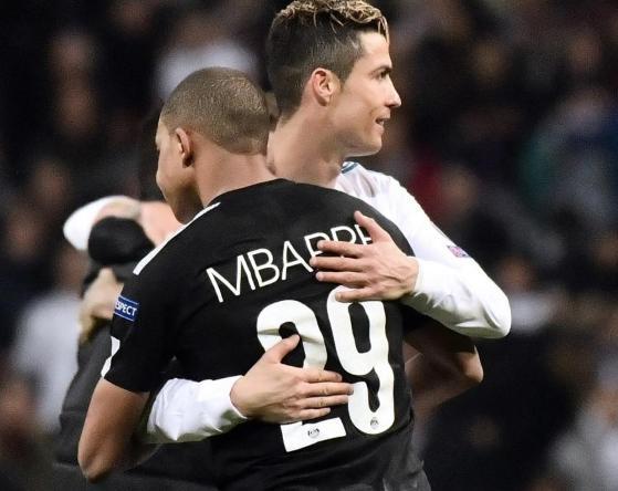 巴萨26／27赛季主场球衣谍照：配色灵感源自翻新后的诺坎普（巴萨26／27赛季主场球衣谍照流出：配色灵感取自焕新后的诺坎普）