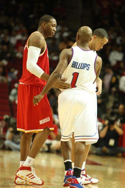 巴萨新球场揭幕战，比赛第10分钟全场球迷高呼梅西名字（巴萨新主场揭幕战第10分钟，全场球迷齐声呼喊梅西）