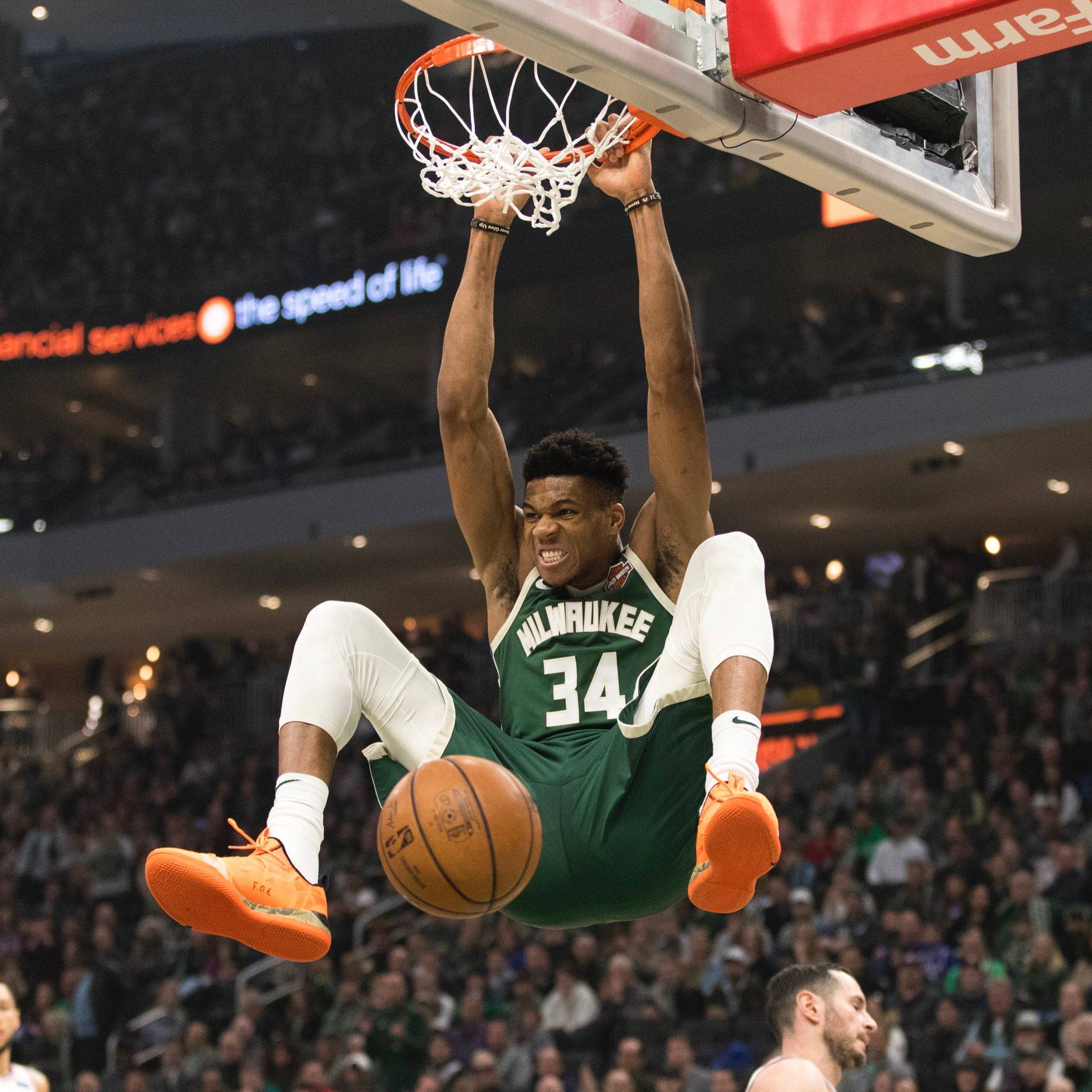 十人博洛尼亚0-0战平布兰，里科吉安尼斯染红（里科吉安尼斯被罚下，十人博洛尼亚与布兰互交白卷）