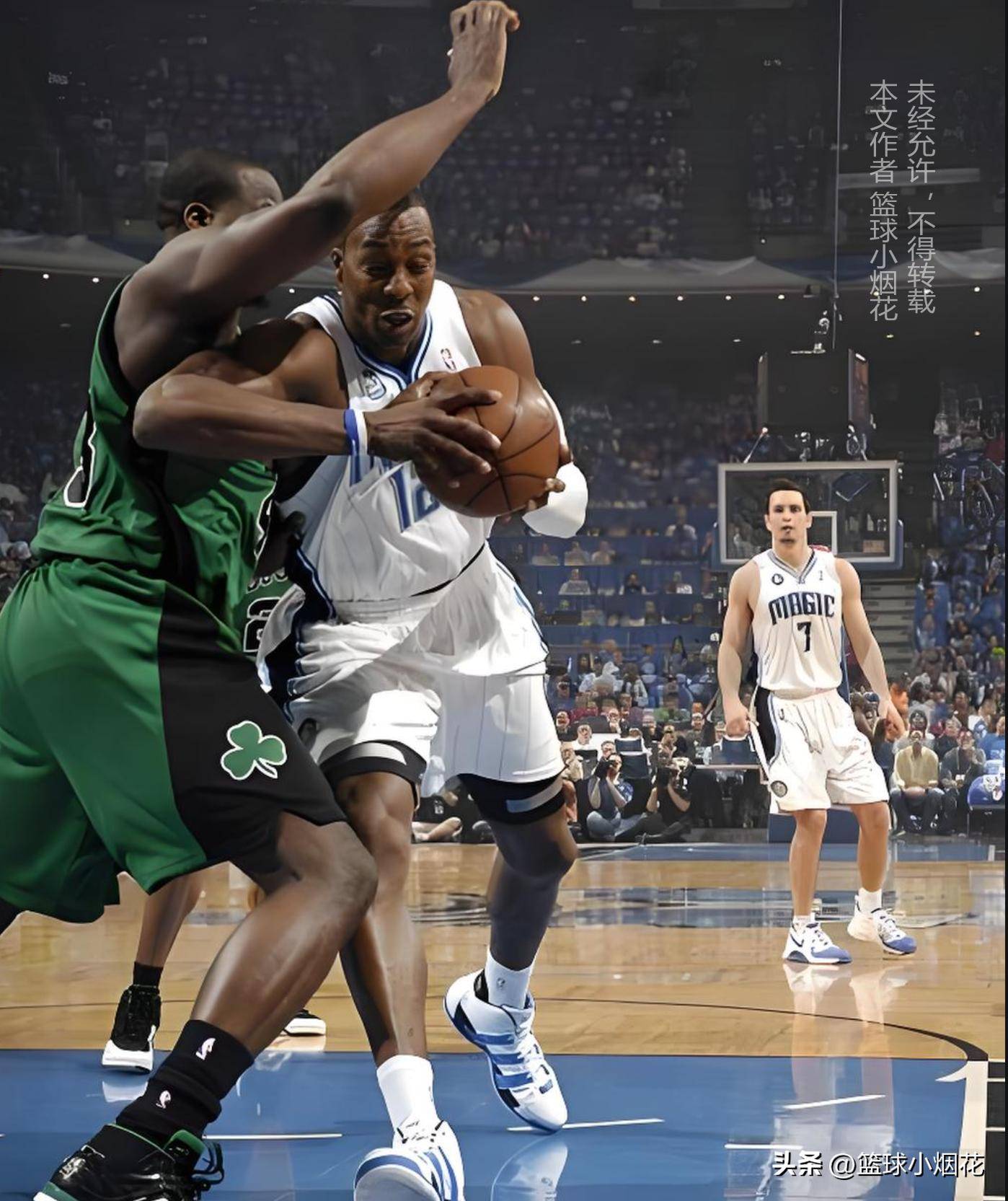 达成桑托斯生涯150球里程碑，内马尔收到俱乐部送的纪念礼物（内马尔迈过桑托斯生涯150球大关，俱乐部献上纪念礼）