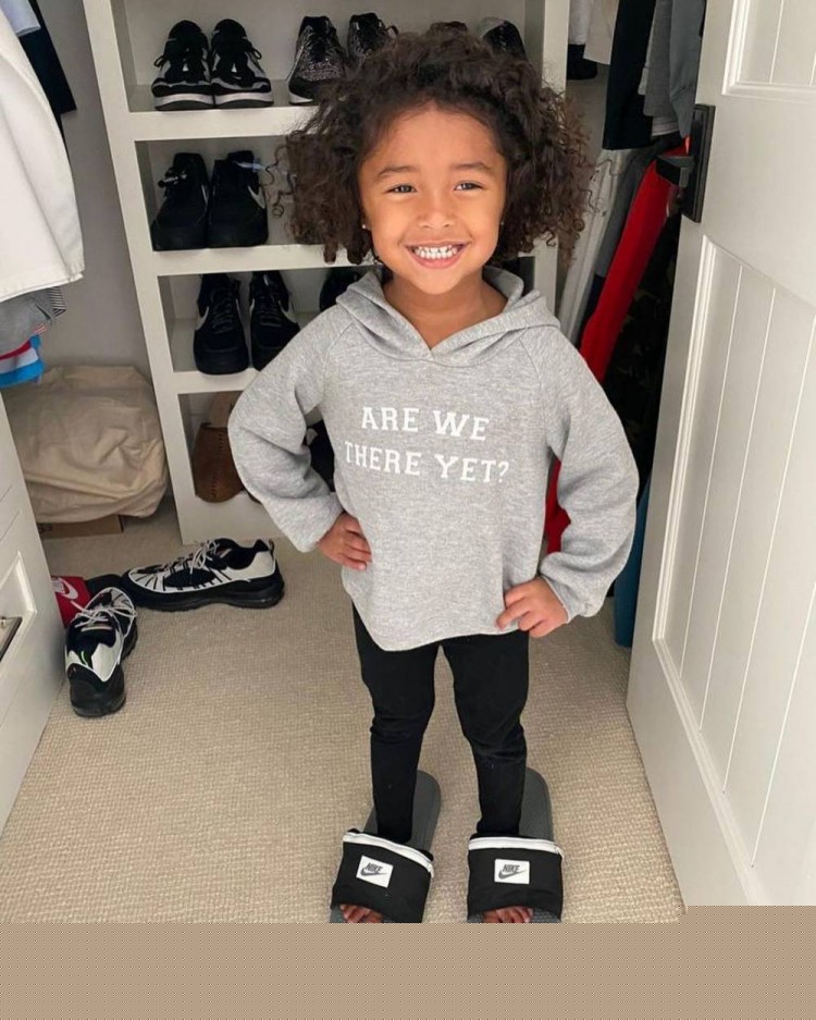 埃贝尔：戴维斯复出值得庆祝，格纳布里续约进展非常顺利（埃贝尔：戴维斯回归令人欣喜，格纳布里续约进展顺利）