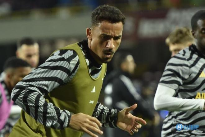 足协举办年度教练研修班，亚欧足球专家进行主题分享（足协举行年度教练研修班，亚欧足球专家带来主题演讲）