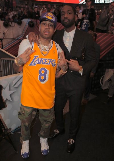 杨瀚森砍4+2+2填满数据栏，主教练赛后指出不足：防守犯错+跟不上节奏（杨瀚森4分2板2助数据齐全，主帅赛后点出短板：防守失误、节奏偏慢）