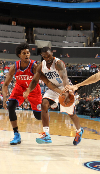 时隔两月破荒，“梅开二度”的霍伊伦还需枪口更稳（两月后破荒，霍伊伦梅开二度但机会把握仍待提升）